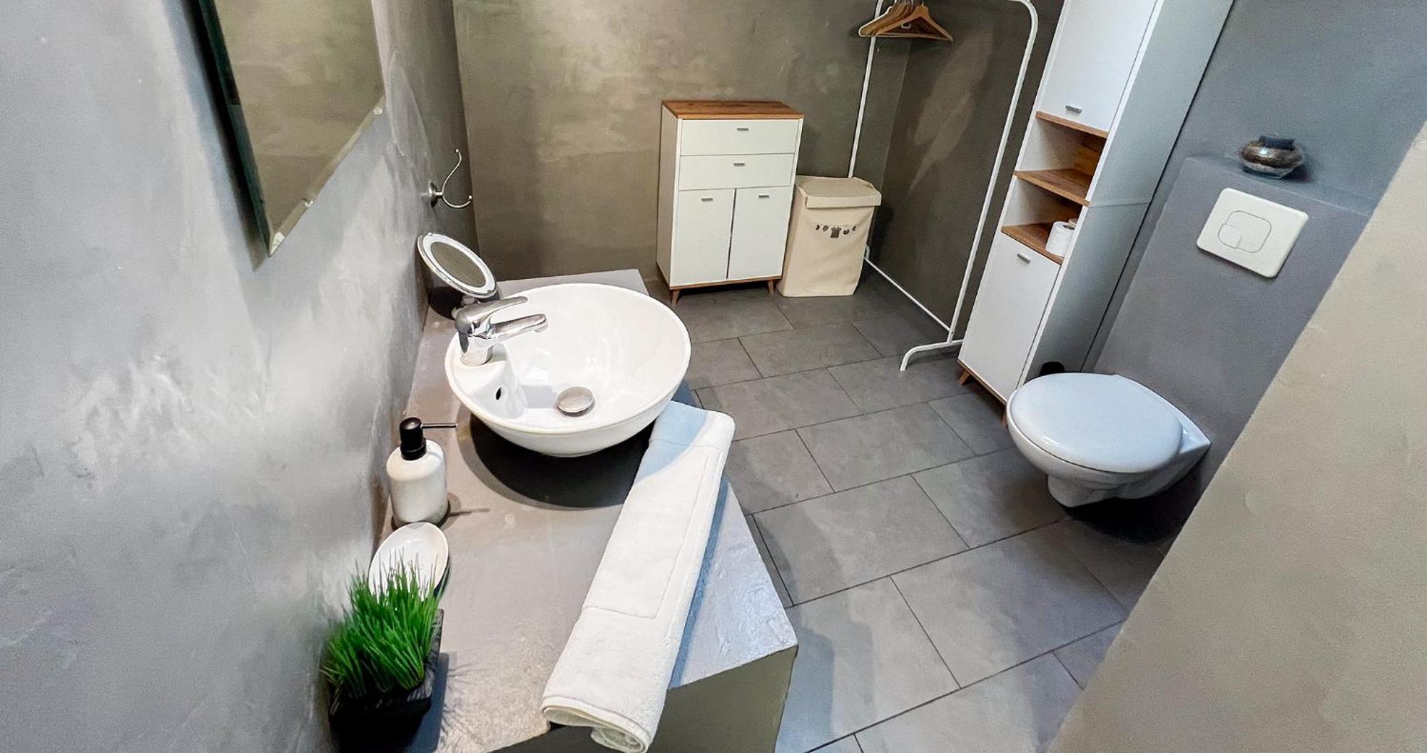 Ferienwohnung Ac - Private Exterior - Au Pied Du Palais Des Papes! Avignon Exterior foto