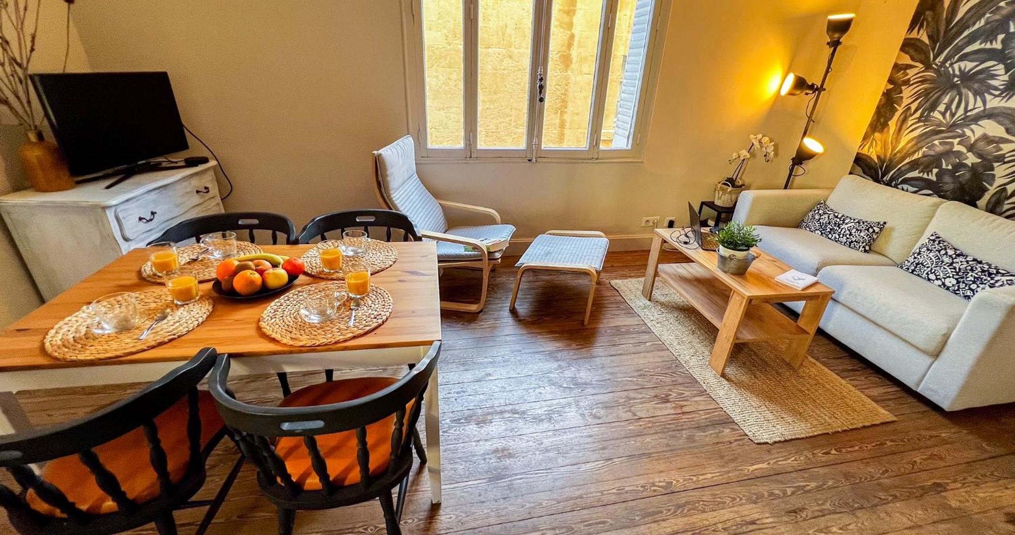 Ferienwohnung Ac - Private Exterior - Au Pied Du Palais Des Papes! Avignon Exterior foto
