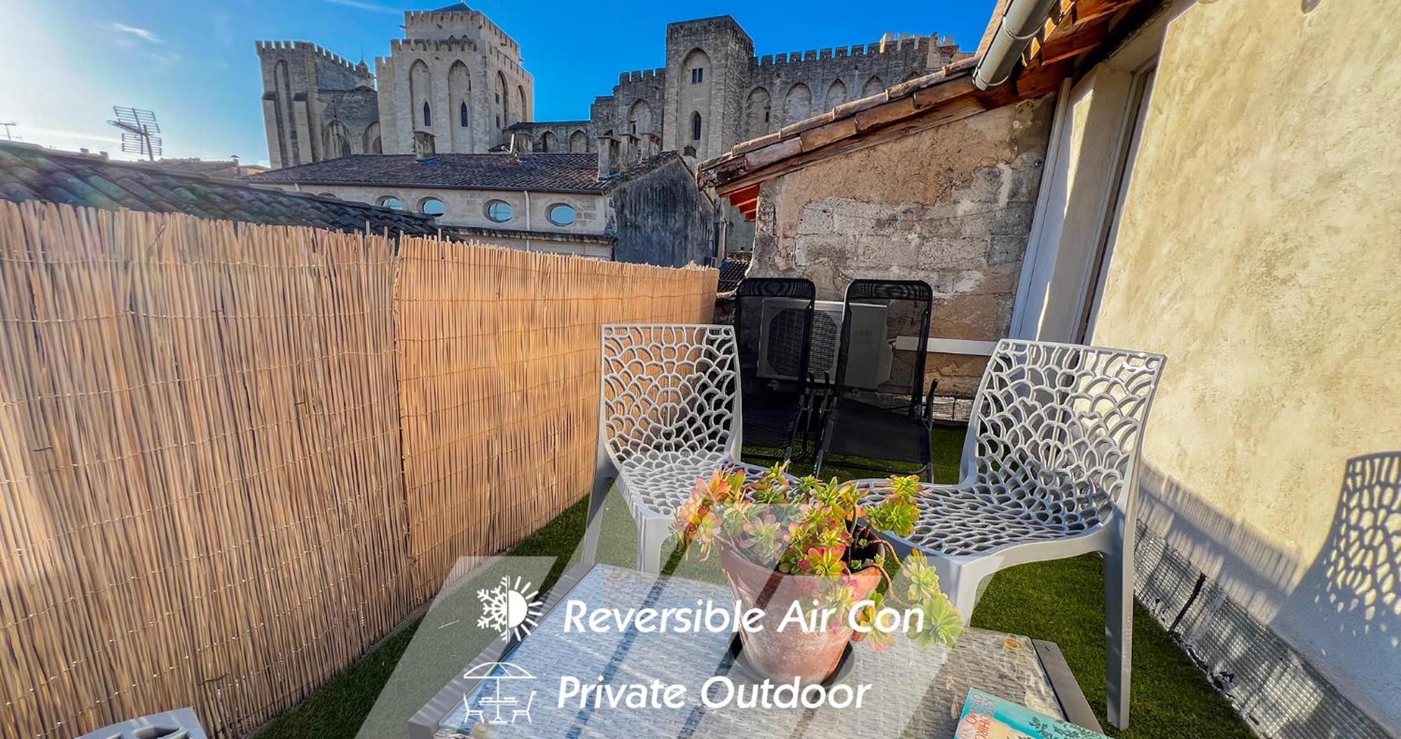 Ferienwohnung Ac - Private Exterior - Au Pied Du Palais Des Papes! Avignon Exterior foto
